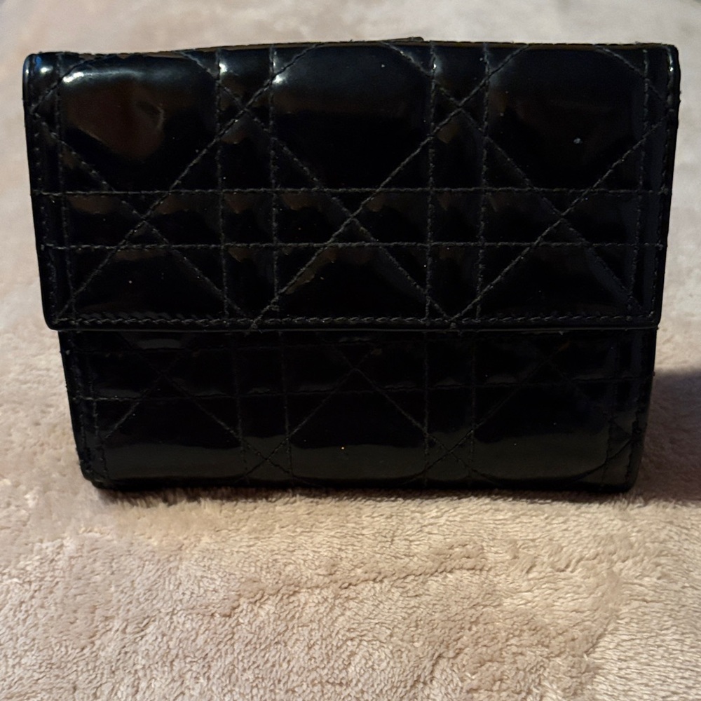 CHRISTIAN DIOR cannage trifold compact